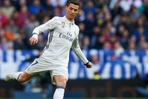 Top 10 cầu thủ chạy nhanh nhất hành tinh