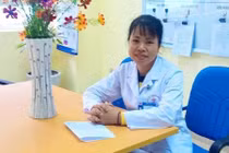 Nữ bác sĩ truyền lửa cho những chiến binh đầu trọc