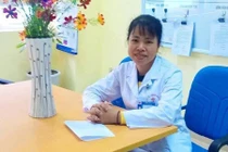 Nữ bác sĩ truyền lửa cho những chiến binh đầu trọc