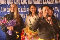 Tỷ phú Hoàng Kiều không tặng nhà cho người nghèo như cam kết