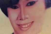 Mĩ nhân “coi trời bằng vung” khiến Năm Cam phải quỳ gối