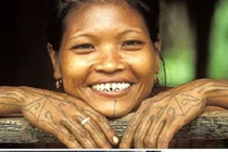 'Rùng rợn' tục 'cà răng - căng tai' của sơn nữ Việt 