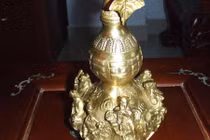 Có vật phẩm này trong nhà, tiền tài chất cao như núi 