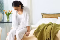 Suýt ngất lý do chồng qua lại với người đàn bà lớn tuổi