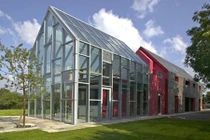 Ngỡ ngàng 15 ngôi nhà kỳ lạ nhờ sự siêu sáng tạo