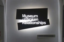 Kỳ quặc Bảo tàng... những mối quan hệ tan vỡ
