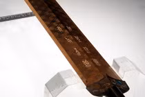 Ngắm cổ kiếm ngàn năm không gỉ của Việt Vương Câu Tiễn