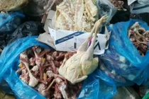 Kinh hoàng thịt thối trữ đông 3 năm chờ xuất bán