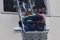 Nín thở màn giải cứu con tin của học viên Phòng cháy chữa cháy