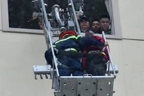 Nín thở màn giải cứu con tin của học viên Phòng cháy chữa cháy