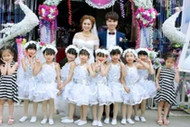 Vẻ nhí nhảnh của dàn thiên thần nhí gây sốt trong đám cưới