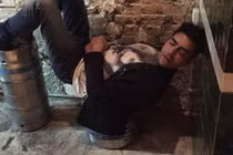 "Cười sặc mì tôm" những tư thế ngủ khắp thế giới