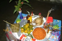 Cúng giao thừa trong nhà hay ngoài trời trước mới chuẩn? 