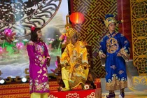 Gặp nhau cuối năm: Vì sao hơn 10 năm không đổi diễn viên chính?