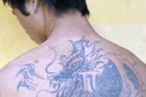 Trinh sát cải trang bác sĩ bắt sát thủ biệt danh 'máy chém'