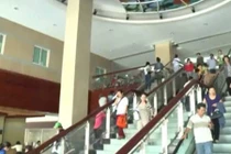 Kỳ lạ cô gái chích thuốc ngủ liều cao mới tỉnh táo 