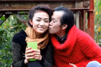 Lộ hình ảnh mùi mẫn của Hoài Linh và “người tình bí mật“