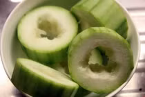 Thực hư chuyện không nên uống nước ép bí đao