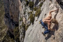 Phượt thủ người Anh mắc sai lầm gì khi leo núi ở Sa Pa?