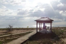 Bí mật ngôi mộ cổ và tiếng hát ru con của thiếu phụ áo trắng