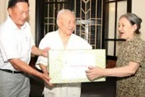 Tiết lộ về gia đình “danh gia” đất Cảng của ông Dương Khắc Thụ