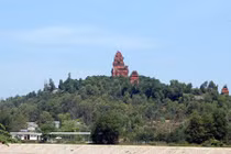 Bí mật về Tháp cổ Bánh Ít, “tiếng vọng” người xưa