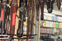 Đường vượt biên đưa “vũ khí chết người” về “chợ hàng nóng"