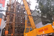 Đại gia sở hữu 2 ngôi nhà gỗ quý cao tầng độc nhất Hà Tĩnh