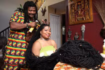 Hé lộ cuộc sống chăn gối 2 nàng công chúa tóc mây