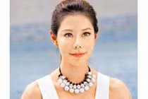 Hoảng hốt với nữ MC Đài Loan phẫu thuật 60 lần để giống Kim Tae Hee