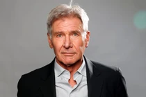 Harrison Ford lái máy bay đâm vào Boeing chở 116 người