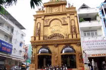 "Hoa mắt" tòa lâu đài dát vàng xa hoa nhất Sài Gòn