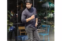 Điều chưa biết về chồng mới đẹp trai của “Cô dâu 8 tuổi“