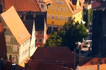 Lóa mắt trước thị trấn được phủ 72.000 tấn bụi kim cương