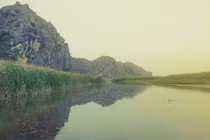 Vẻ đẹp nên thơ của thung lũng Ninh Bình trong “Kong“