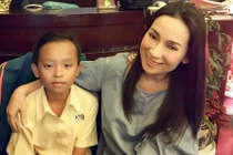 Cậu bé nghèo khó được Phi Nhung nhận nuôi giờ ra sao?