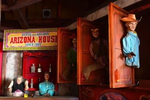 Chùm ảnh: Công viên bỏ hoang như phim trường kinh dị ở Nhật