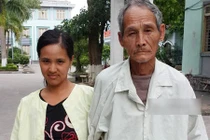 Cuộc sống hạnh phúc của cặp vợ chồng chênh nhau 43 tuổi 