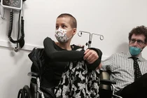 Người phụ nữ bị dị ứng với...chồng