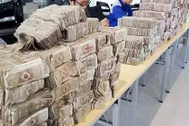 Mang cả tấn tiền lẻ đi mua “xế” tiền tỷ