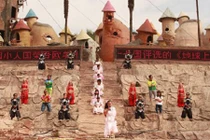 Độc đáo vương quốc toàn người lùn ở Trung Quốc