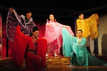 Kịch đồng tính gây chú ý trong dịp Tết 2016