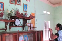 "Vương quốc đàn bà" và nỗi buồn đàn ông kéo nhau lìa bỏ cõi trần