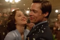 Brad Pitt và người tình tin đồn tình tứ trong trailer "Allied"