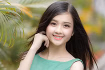 “Người đẹp xứ Tuyên” học giỏi, xinh đẹp gây thương nhớ