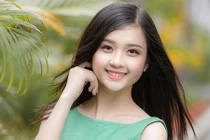 “Người đẹp xứ Tuyên” học giỏi, xinh đẹp gây thương nhớ