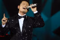 Bằng Kiều từng năn nỉ Mỹ Linh cho hát song ca