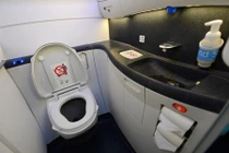 Chất thải hành khách trên máy bay sẽ “không cánh mà bay“?