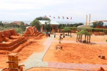 Độc đáo công viên tượng cát đầu tiên ở Việt Nam