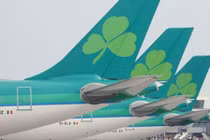 Hành khách tử vong sau khi cắn người trên máy bay